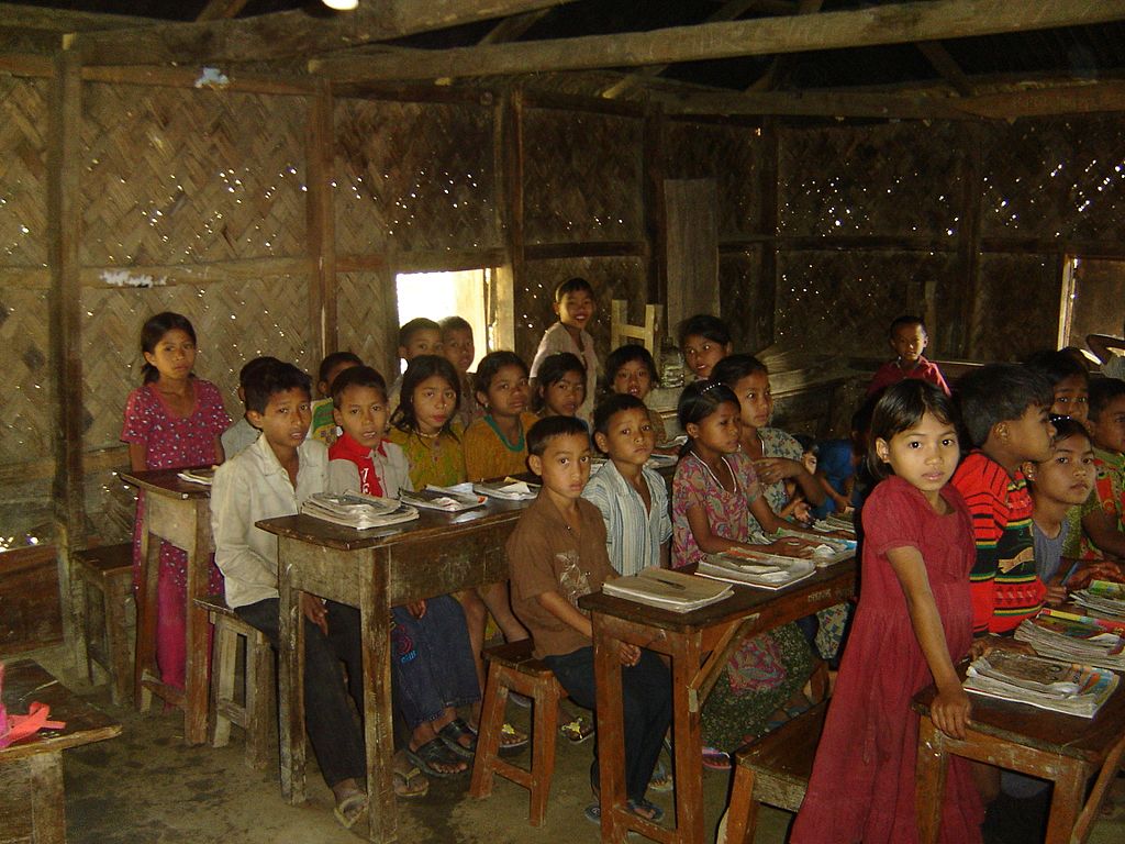 Негосударственная школа в Бангладеш